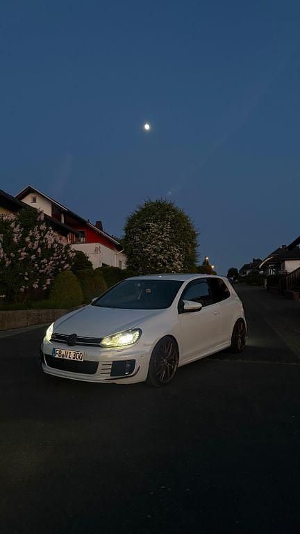Weiß Gebraucht 2012 VW Golf VII GTI Limousine | 9.990 € (Guter Preis) - Bild 1/4