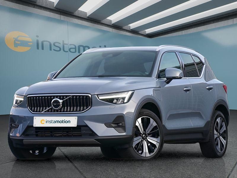 Grau Gebraucht 2022 Volvo XC40 SUV | 31.649 € (Fairer Preis) - Bild 1/4