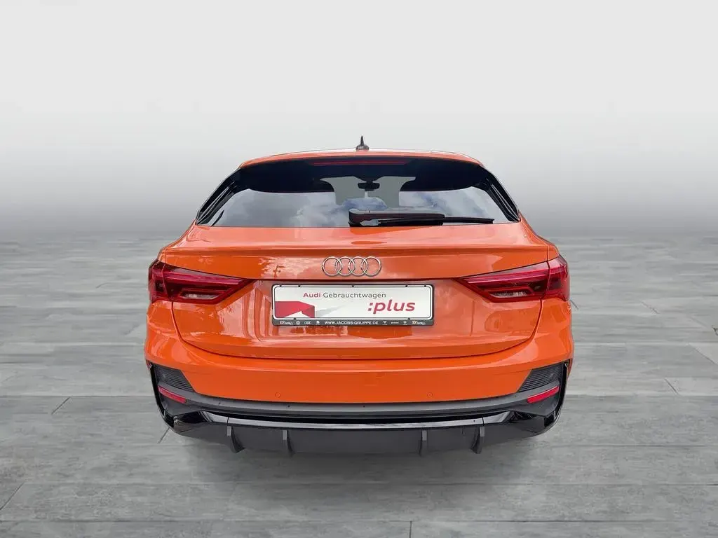 Gebraucht Audi Q3 Sportback S-Line 150 PS (110 kW) 2025 Orange SUV