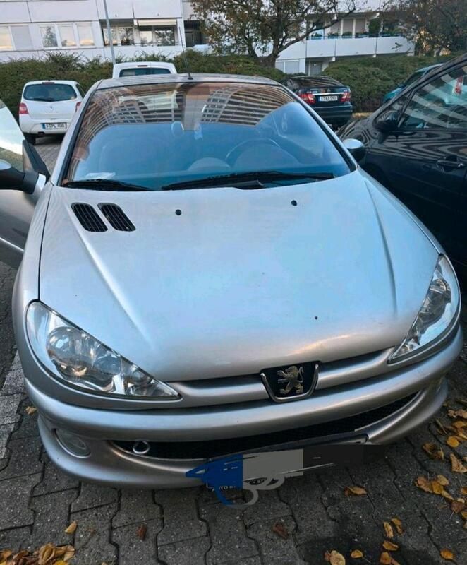 Silber Gebraucht 2005 Peugeot 206 CC Cabrio | 1.800 € (Fairer Preis) - Bild 1/4