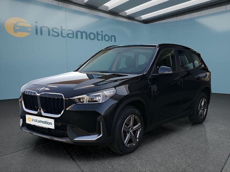 Schwarz Gebraucht 2022 BMW X1 SUV | 34.599 € - Bild 1/4