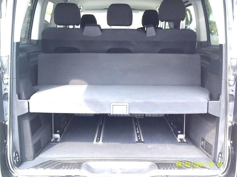 Gebraucht Mercedes V220 163 PS (119 kW) 2018 Schwarz Van / Kleinbus