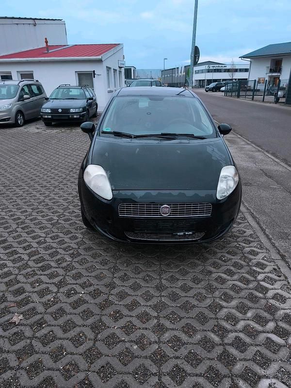 Gebraucht Fiat Punto 77 PS (56 kW) 2009 Schwarz Kleinwagen