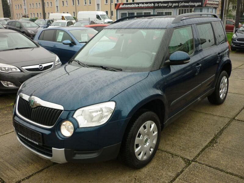 Lavablau metallic Gebraucht 2013 Skoda Yeti Plus Edition SUV | 8.400 € (Etwas zu teuer) - Bild 1/4