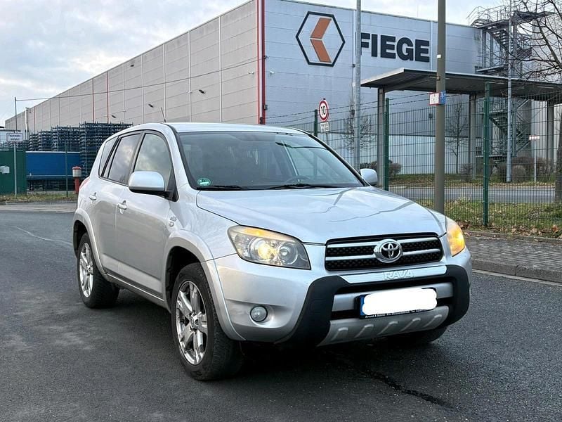 Grau Gebraucht 2007 Toyota RAV4 Executive SUV | 3.300 € (Guter Preis) - Bild 1/4