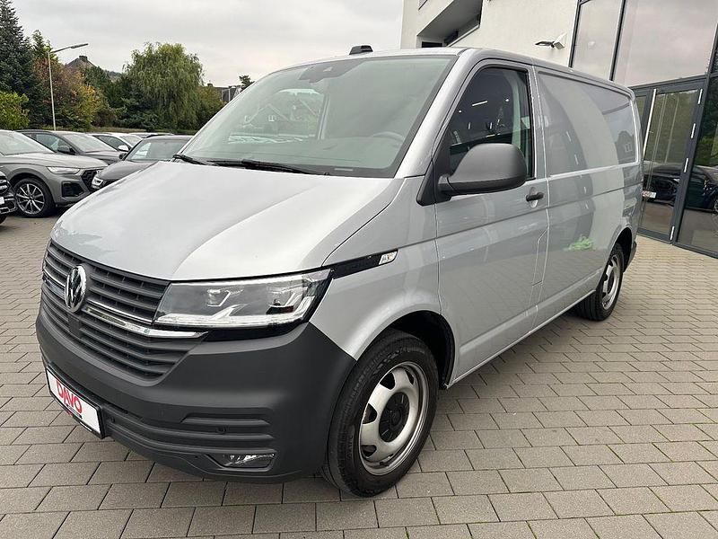 Reflexsilber Gebraucht 2022 VW T6.1 Comfortline Van | 29.991 € - Bild 1/4