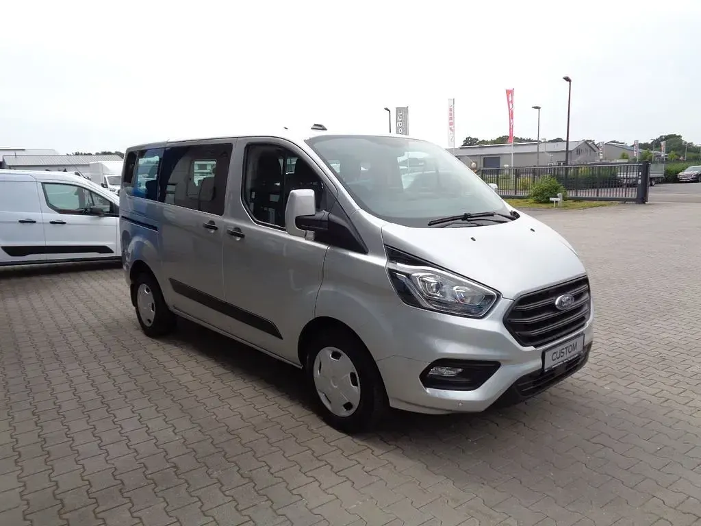 Gebraucht Ford Tourneo Custom 105 PS (77 kW) 2020 Silber Van