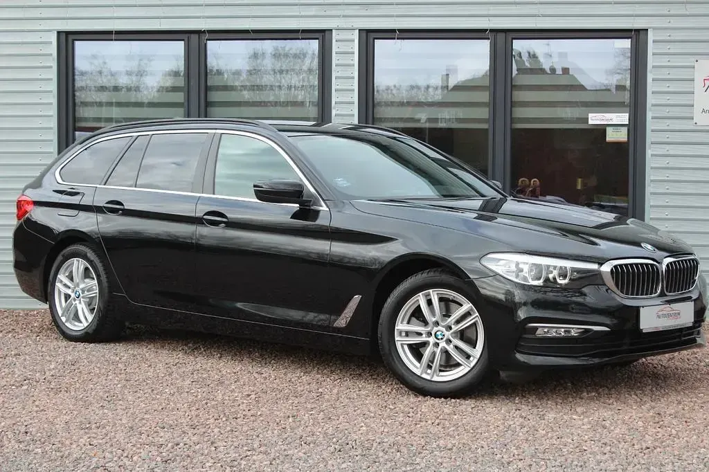 Gebraucht BMW 520 190 PS (139 kW) 2017 Schwarz Limousine