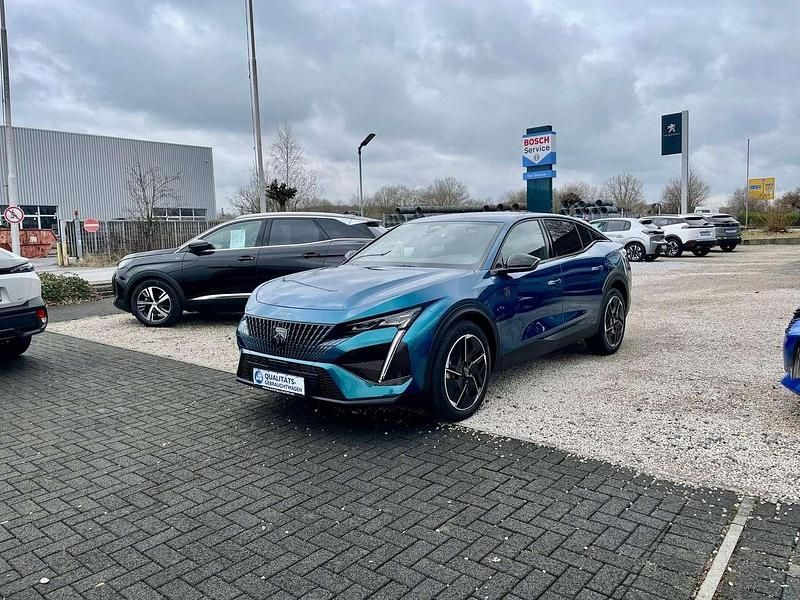 Gebraucht Peugeot 408 Comfort plus 131 PS (96 kW) 2023 Blau SUV