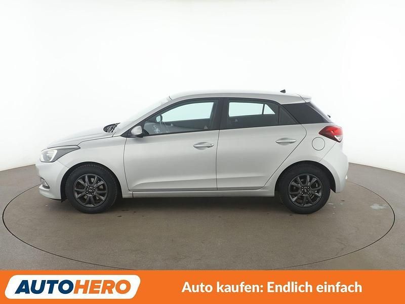 Gebraucht Hyundai i20 YES! 101 PS (74 kW) 2017 Silber Kleinwagen