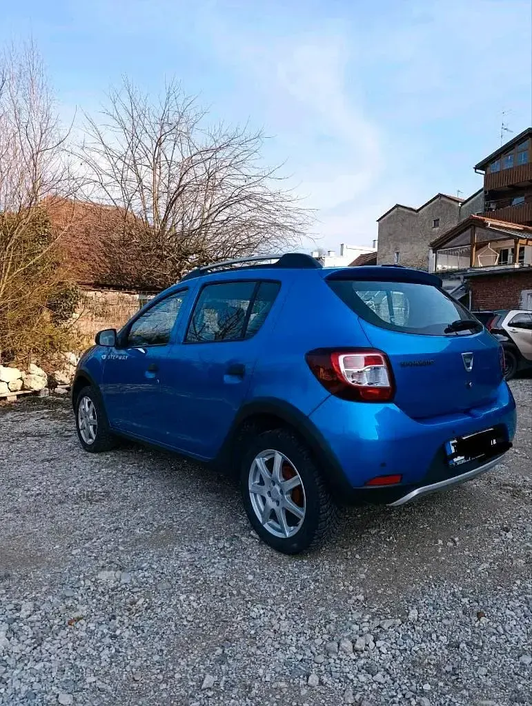 Gebraucht Dacia Sandero Stepway 90 PS (66 kW) 2013 Blau Kleinwagen