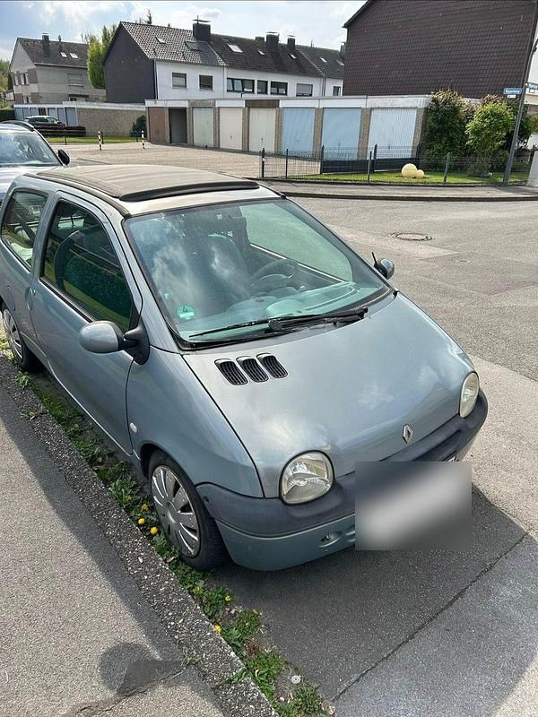 Second-hand Renault Twingo 75 CP (55 kW) 2004 Albastru Hatchback