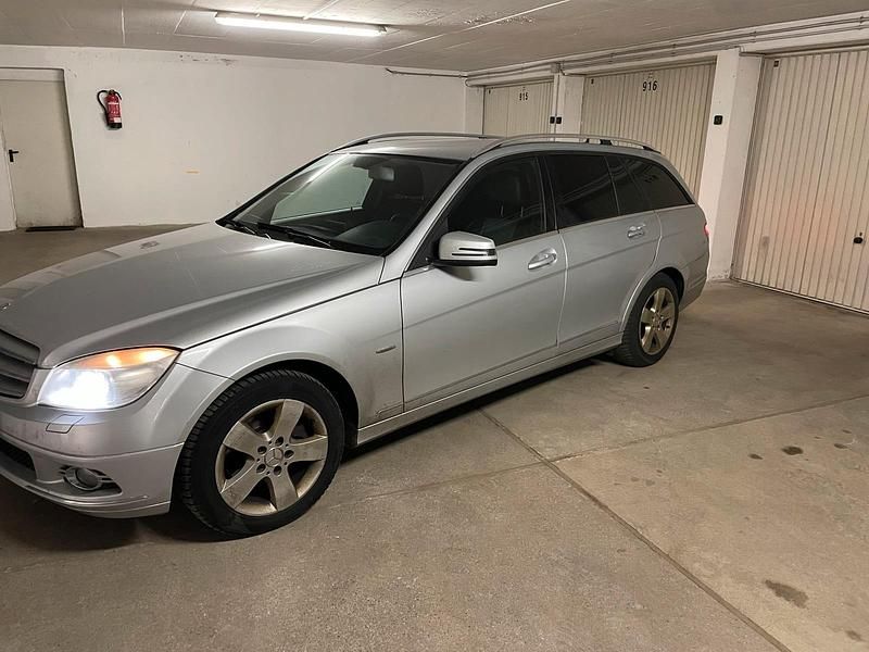 Silber Gebraucht 2009 Mercedes C220 Kombi | 3.150 € (Fairer Preis) - Bild 1/4