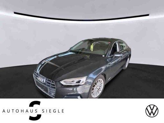 Manhattangrau (metallic) Gebraucht 2019 Audi A5 Sportback Sport Limousine | 26.480 € (Superpreis) - Bild 1/4