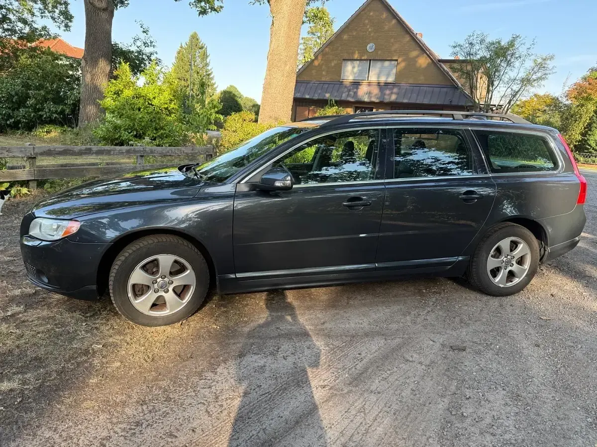 Gebraucht Volvo V70 175 PS (128 kW) 2009 Grau Kombi