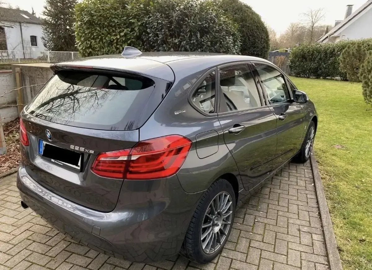 Używany BMW 225 iPerformance 224 KM (164 kW) 2017 Szary Kombi