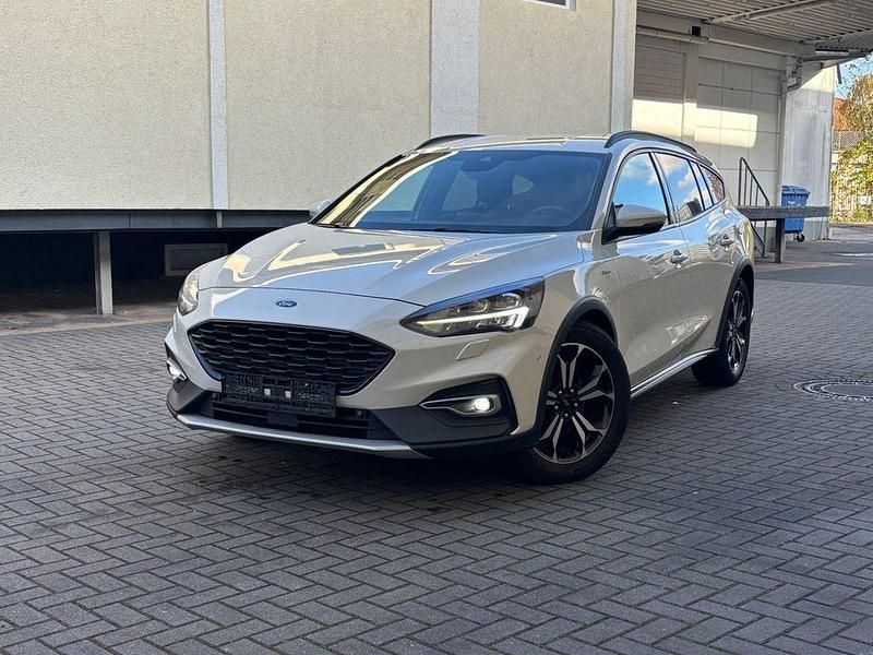 Beige Gebraucht 2021 Ford Focus Active X Limousine | 11.999 € (Fairer Preis) - Bild 1/4