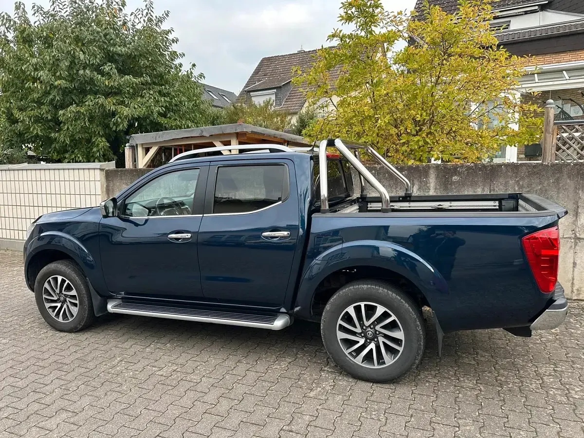 Gebraucht Nissan Navara Tekna 190 PS (139 kW) 2016 Blau Pickup