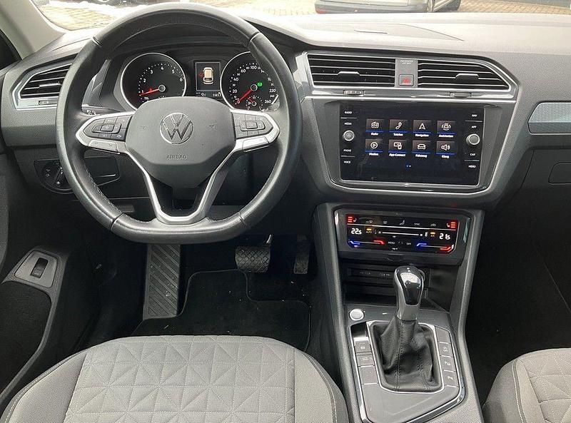 Gebraucht VW Tiguan 150 PS (110 kW) 2021 Schwarz SUV