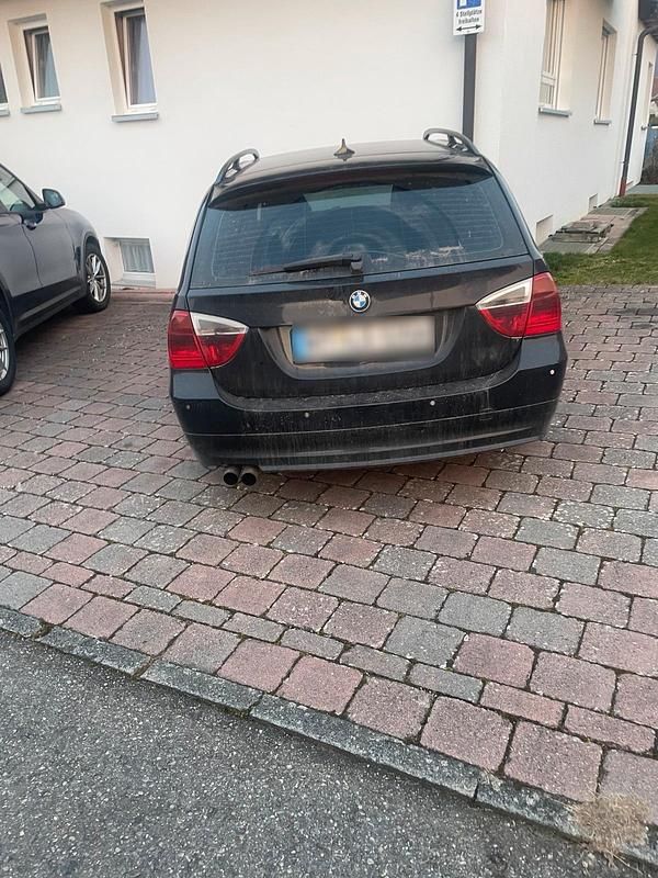 Second-hand BMW 325 145 CP (106 kW) 2006 Negru Break