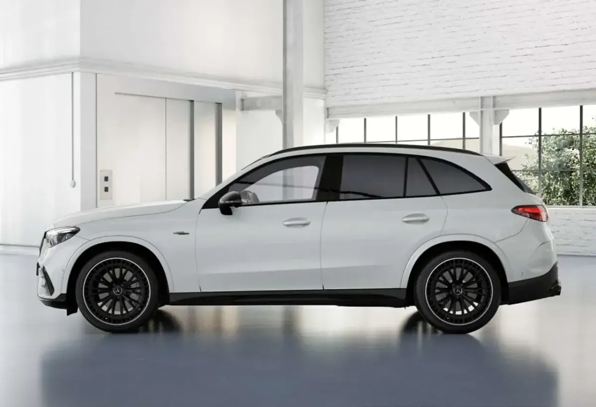 Gebraucht Mercedes GLC43 AMG AMG 421 PS (309 kW) 2025 Weiss manufaktur lack manufakt SUV