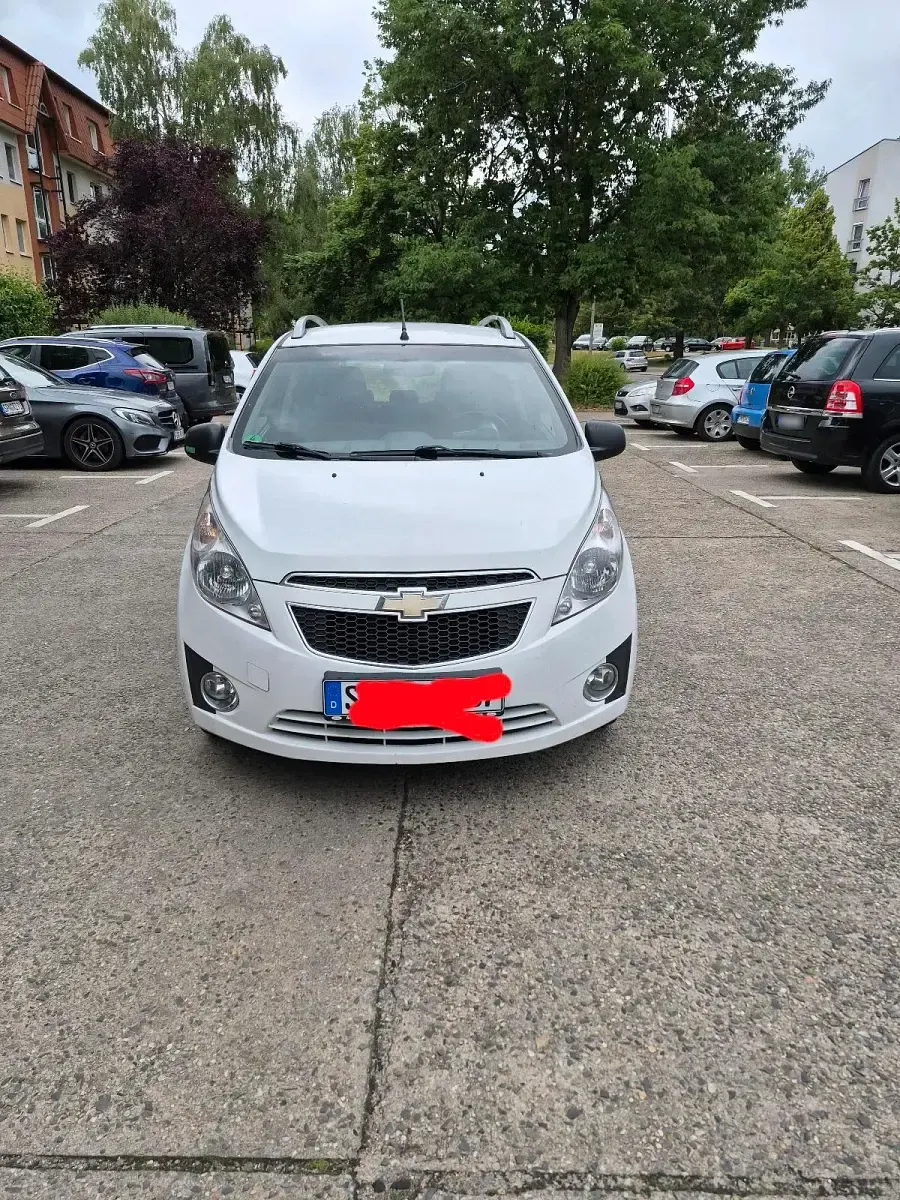 Gebraucht Chevrolet Spark 82 PS (60 kW) 2010 Weiß Kleinwagen