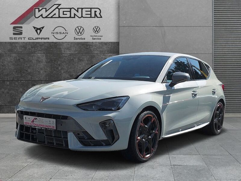 Grau Gebraucht 2024 Cupra Leon Limousine | 36.290 € (Teuer) - Bild 1/4