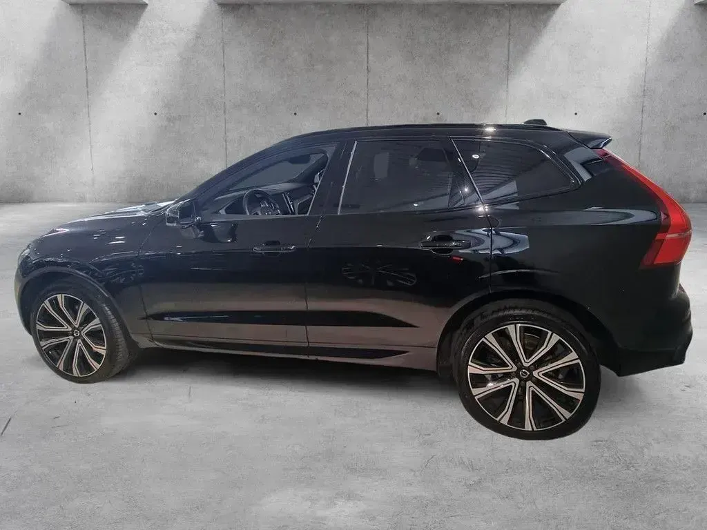 Gebraucht Volvo XC60 R-Design 197 PS (144 kW) 2022 Other SUV