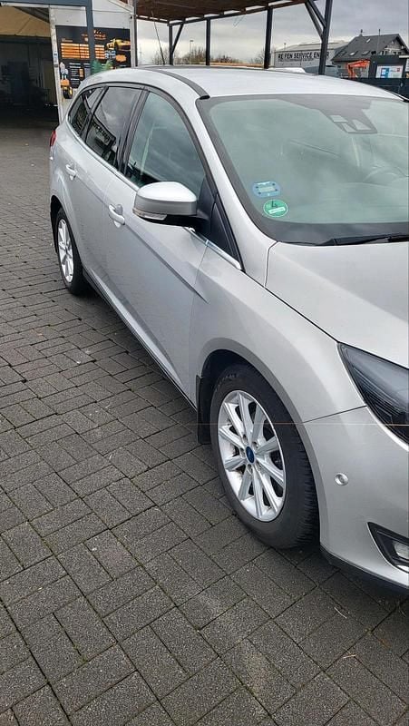 Gebraucht Ford Focus 125 PS (91 kW) 2015 Silber Kombi