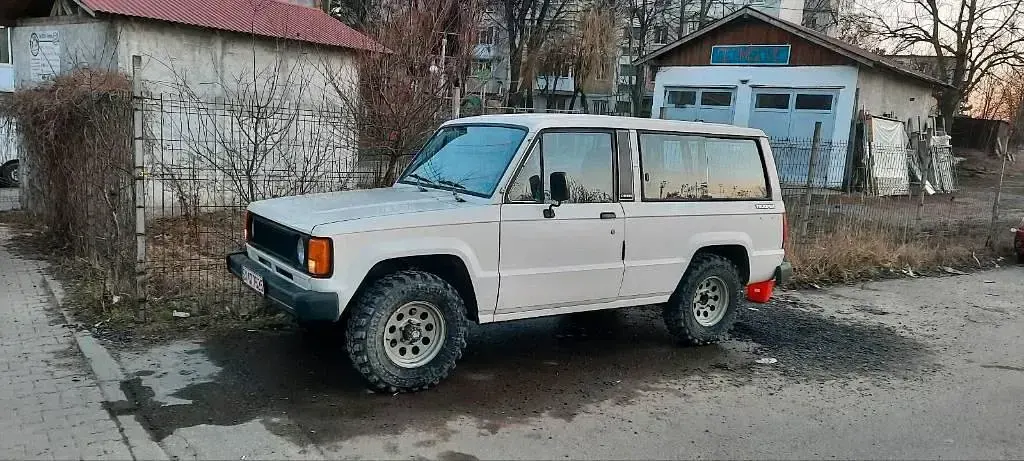Gebraucht Isuzu Trooper 61 PS (44 kW) 1984 Weiß SUV
