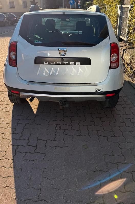 Gebraucht Dacia Duster 77 PS (56 kW) 2013 Weiß SUV