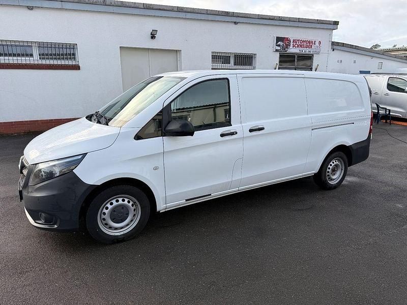 Gebraucht Mercedes Vito 114 PS (83 kW) 2018 Weiß Van