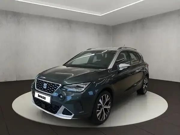 Camouflage grün Gebraucht 2021 Seat Arona Xperience SUV | 19.950 € (Fairer Preis) - Bild 1/4