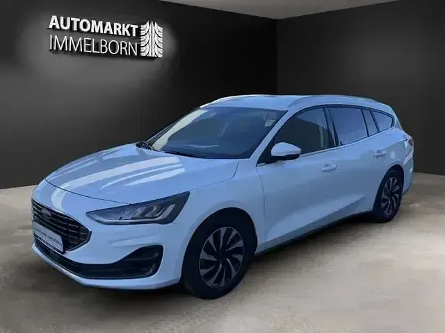 Gebraucht Ford Focus Titanium 140 PS (102 kW) 2024 Weiß Kombi