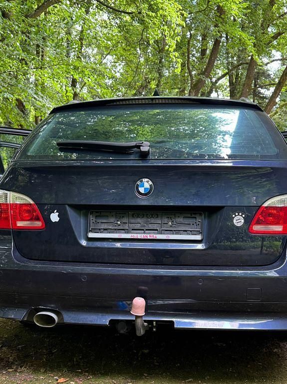 Blau Gebraucht 2006 BMW 520 Kombi | 1.690 € (Guter Preis) - Bild 1/4