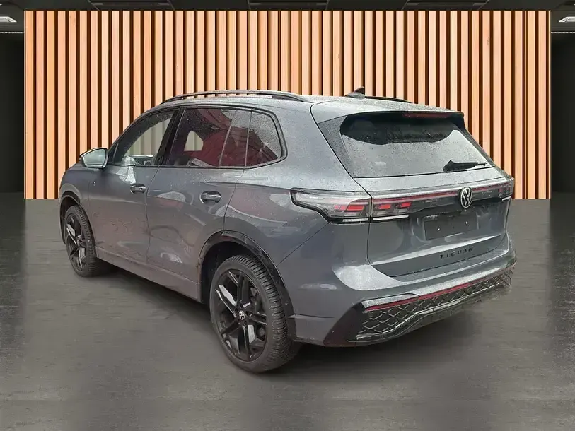 Gebraucht VW Tiguan IQ Drive 265 PS (194 kW) 2025 Grau SUV
