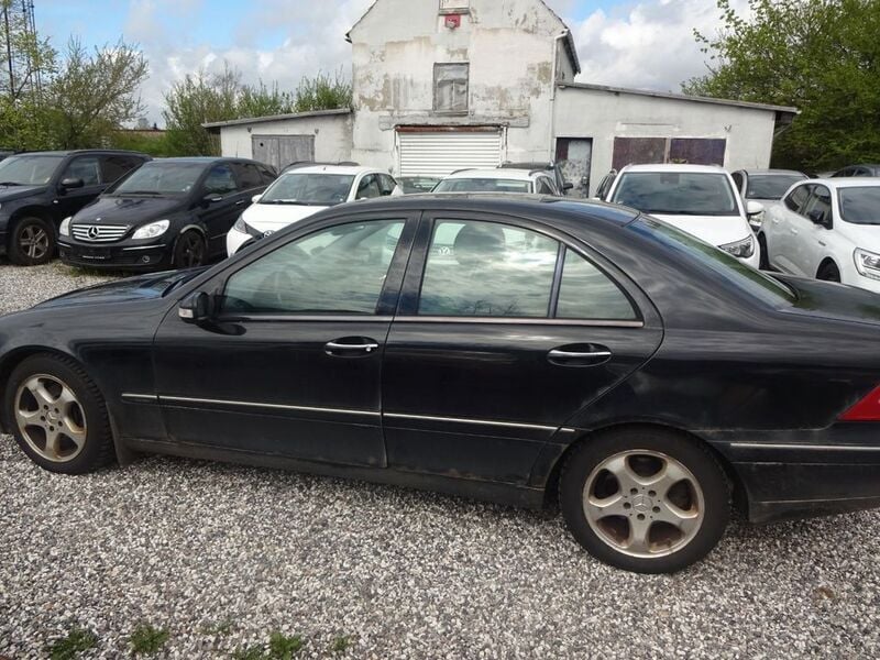 Gebraucht Mercedes C240 170 PS (125 kW) 2000 Schwarz Limousine