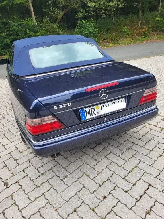Gebraucht Mercedes E320 220 PS (161 kW) 1995 Blau Coupé