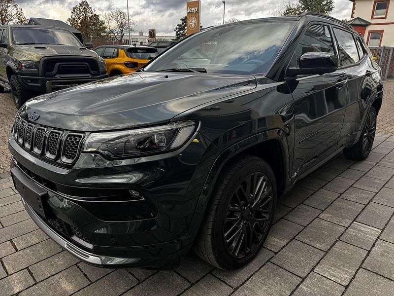 Gebraucht Jeep Compass 241 PS (177 kW) 2021 Grün SUV