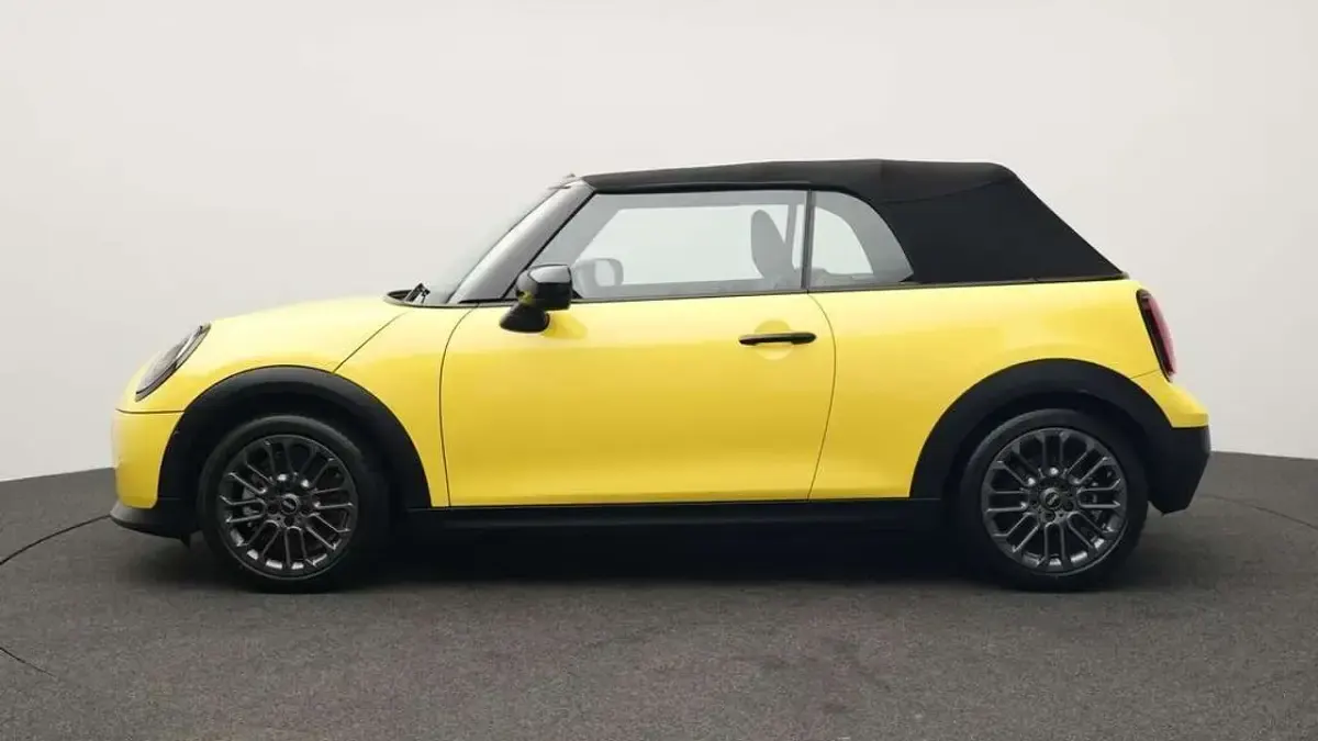 Gebraucht Mini Cooper Cabriolet Classic 163 PS (119 kW) 2025 Gelb Cabrio