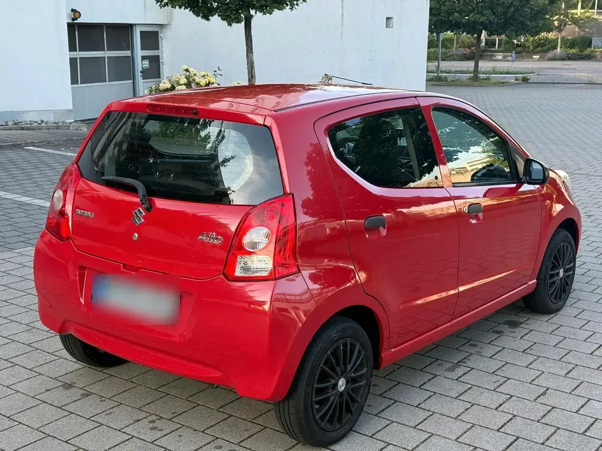 Gebraucht Suzuki Alto 68 PS (50 kW) 2012 Rot Kleinwagen