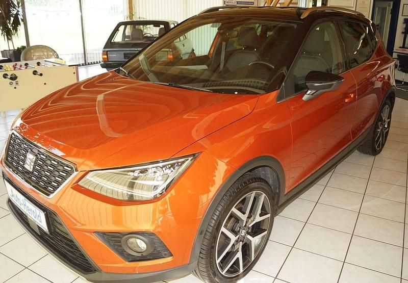 Orange Gebraucht 2018 Seat Arona XCELLENCE SUV | 13.900 € (Guter Preis) - Bild 1/4
