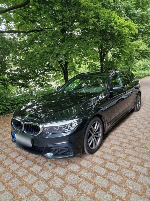 Schwarz Gebraucht 2019 BMW 530 M Sport Kombi | 19.800 € (Fairer Preis) - Bild 1/4