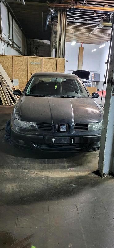 Gebraucht Seat Leon 105 PS (77 kW) 2005 Schwarz Kleinwagen