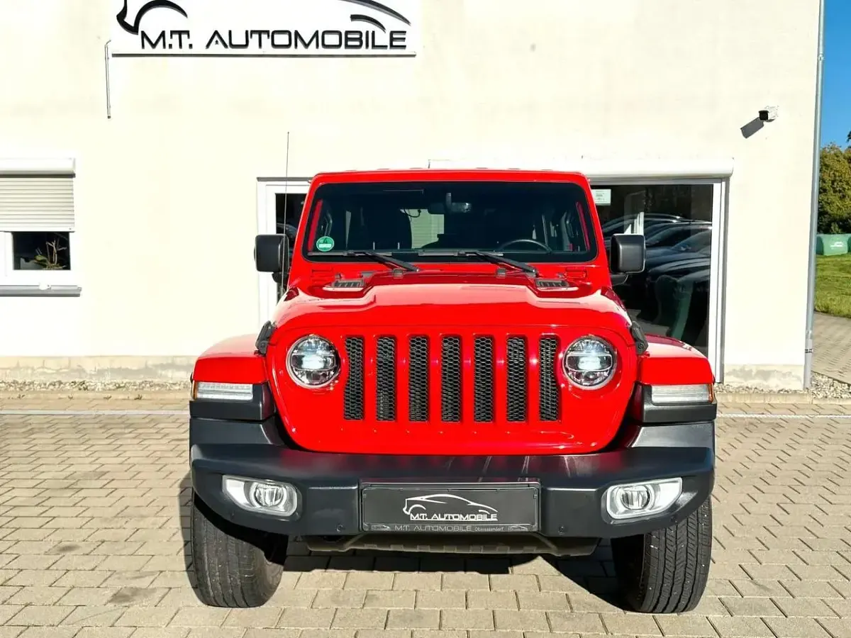 Gebraucht Jeep Wrangler Unlimited Sahara 272 PS (200 kW) 2019 Rot SUV