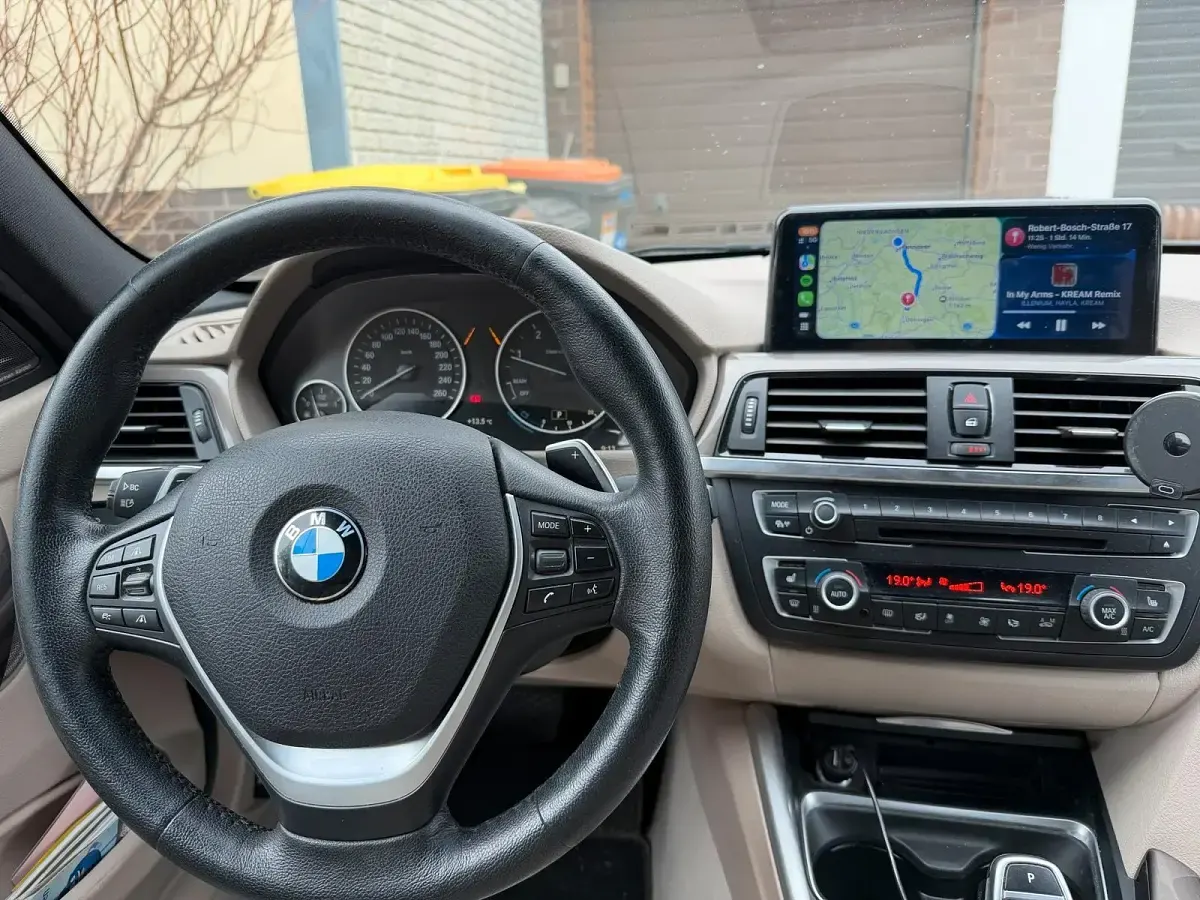 Używany BMW 320 184 KM (135 kW) 2014 Czarny Kombi