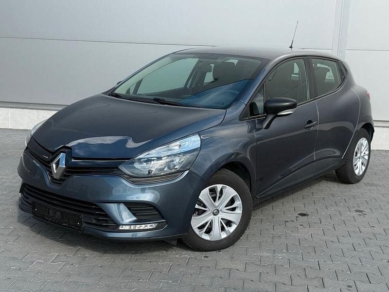 Grau Gebraucht 2019 Renault Clio IV Life Kleinwagen | 6.900 € (Fairer Preis) - Bild 1/4