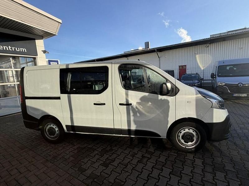 Gebraucht Renault Trafic Komfort 170 PS (125 kW) 2021 Weiß Van / Kleinbus