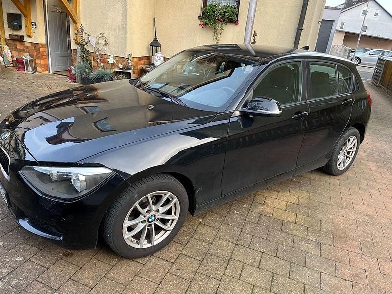 Gebraucht BMW 116 136 PS (100 kW) 2014 Schwarz Kleinwagen