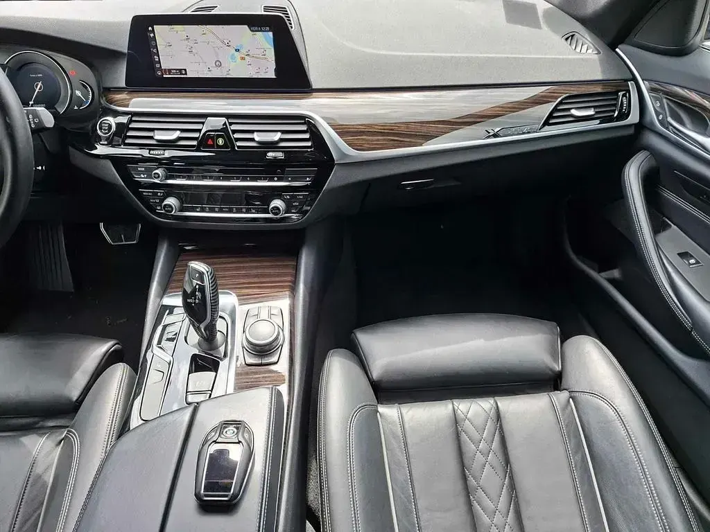 Usado BMW 530 Performance 265 CV (194 kW) 2020 Negro Familiar